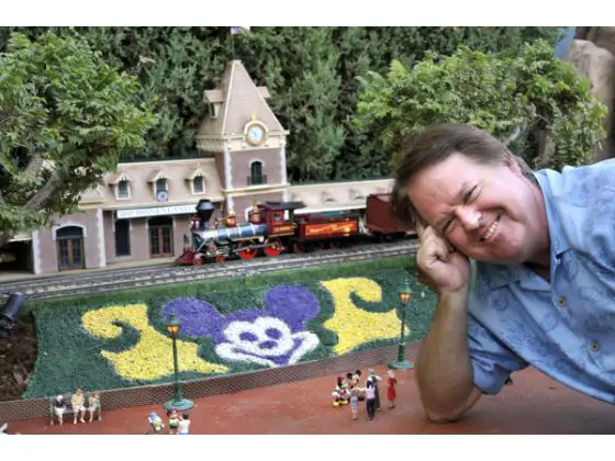 Man creates sprawling Disney railroad in yard