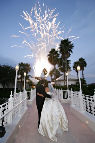 Add sparkle to your Disney World wedding