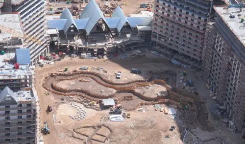 Disney's Hawaii Aulani Resort tops off construction