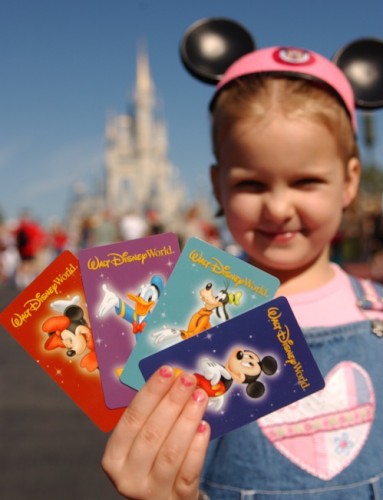 Florida Residents Enjoy Monday to Friday Fun and Savings with Weekday Select Pass