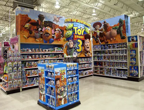 Toys"R"Us Stores Around the World Bring 'Toy Story 3' to Life