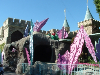 Disneyland's Alice in Wonderland ride closed to install safety equipment