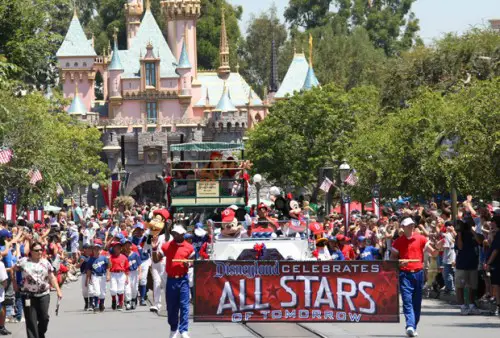 Disneyland Resort Welcomes Major League Baseball All-Stars