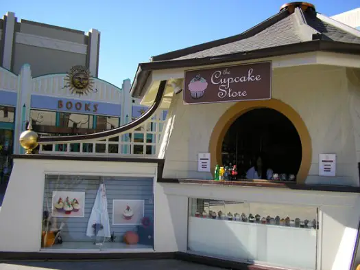 Cupcake Store opens in Downtown Disney