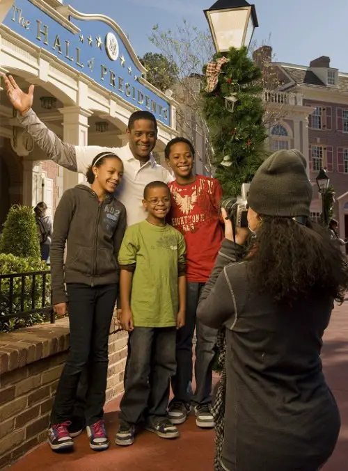 Blair Underwood and his family visit the Magic Kingdom
