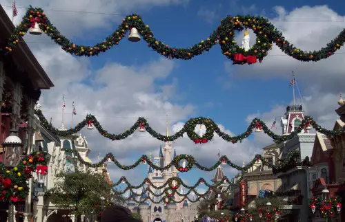 Disney World Quick Tips - Christmas in the Magic Kingdom