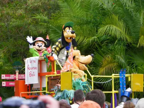 Disney’s Animal Kingdom Opening Ceremony – Kinda’ Fun