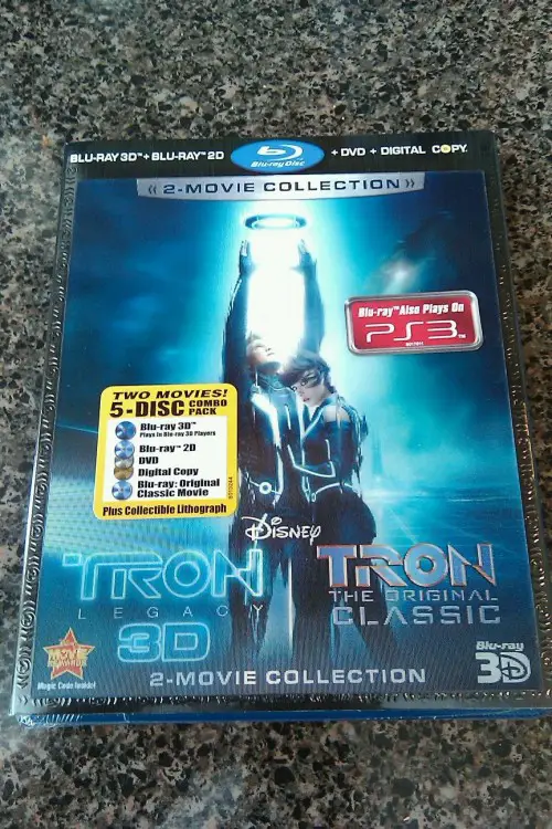 Tron Classic & Tron Legacy Combo Pack - Two Great Movies one low price!
