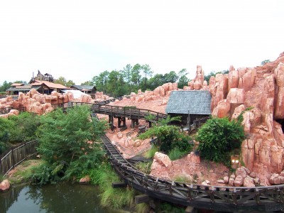 Around The "Disney" World - Frontierland