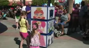 New interactive character: Cubot tested at Disney's Hollywood Studios