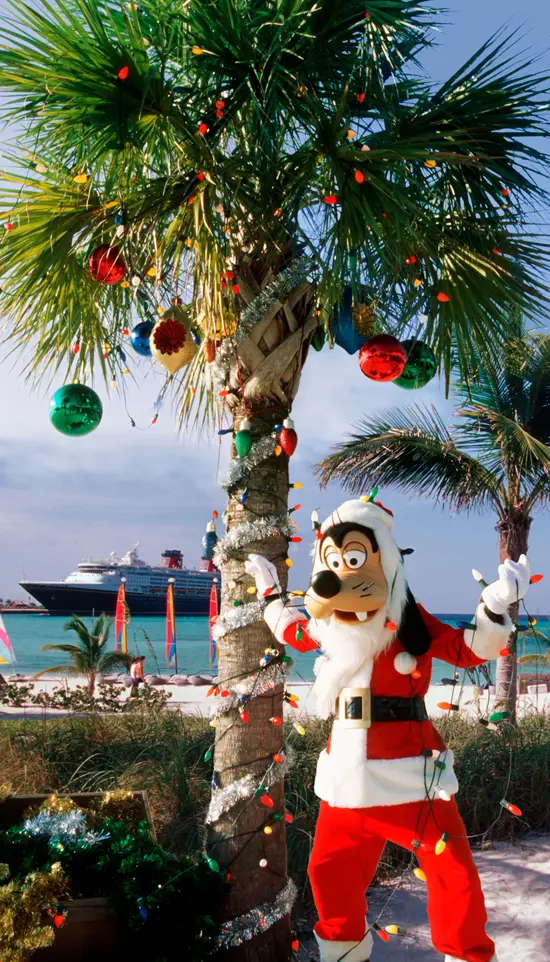 Santa Goofy Decorates at Castaway Cay