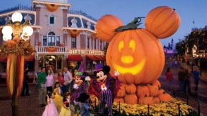 HalloweenMHP_with_Mickey__Minnie-640x460