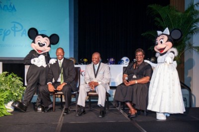Legends Award Recipents with Mickey and Minnie Mouse 
