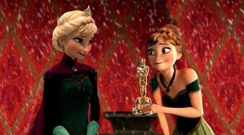 Anna giving Elsa the Oscar