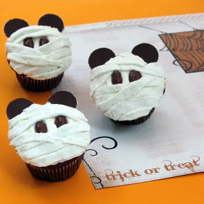 mickey-mummy-cupcakes