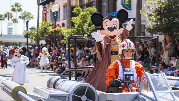 Legends of the Force: Star Wars Celebrity Motorcade during Star WarsÊWeekends at Disney's Hollywood Studios