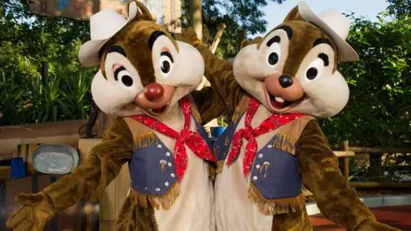 character-meet-chip-dale-frontierland-00