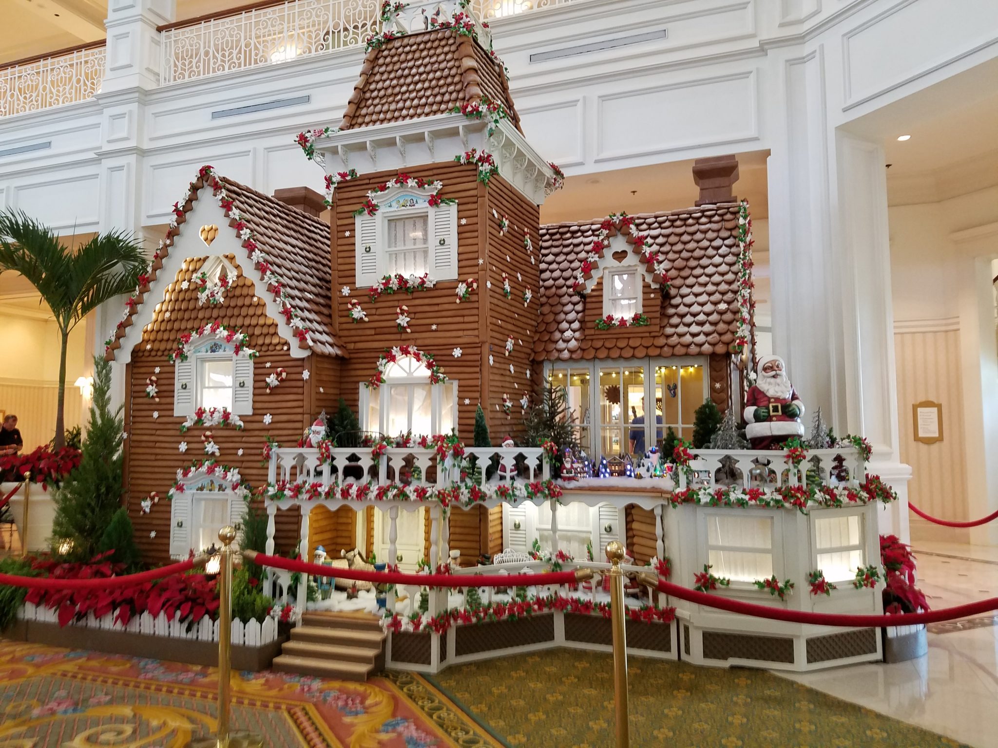 The Beauty of The 2016 Grand Floridian Holiday Gingerbread ...