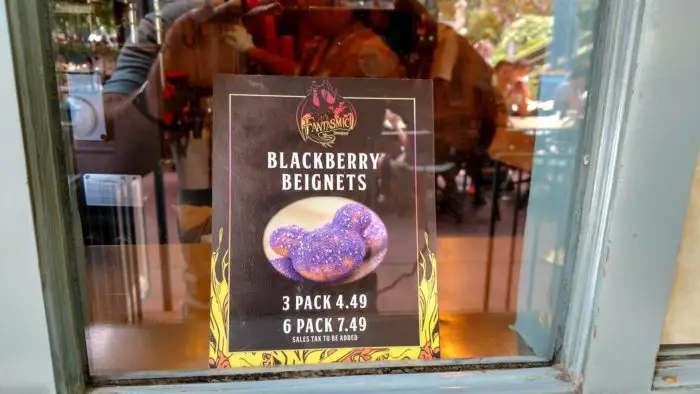 Blackberry beignets