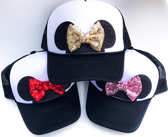 Sparkle and Shine with a Glittering Minnie Mouse Cap
