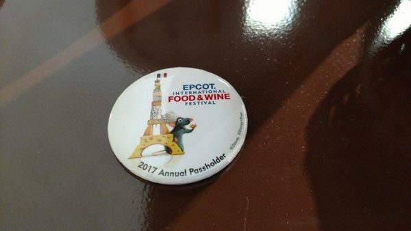 PHOTOS: Exclusive Food & Wine Festival Buttons for Annual Passholders