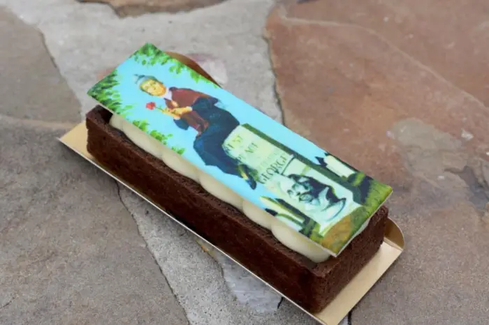 Artistic Haunted Mansion Desserts Available For A Limited Time At Magic Kingdom