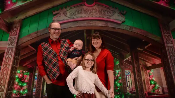 Capture Your Family Photo This Holiday Season at Disney's PhotoPass Studio