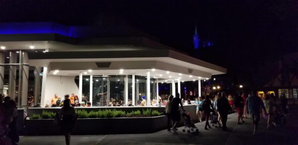 Outdoor Seating is Now Open at Cosmic Ray's Starlight Cafe