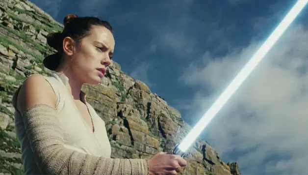 'Star Wars: The Last Jedi’ Soars to $745 Million Worldwide