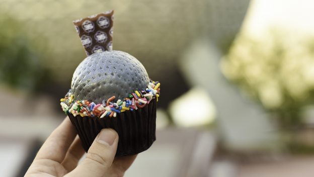 Spaceship Earth Cupcakes