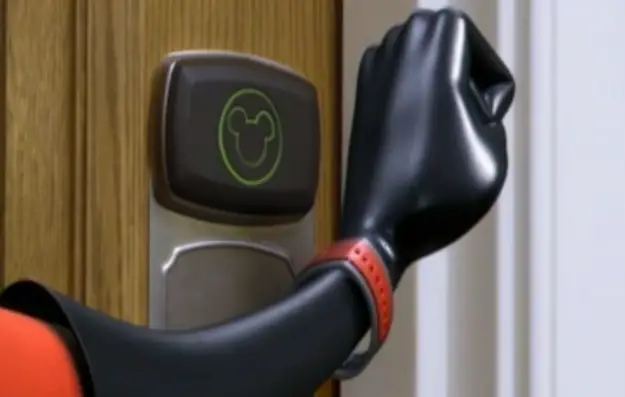 Disney World to Begin Testing Bluetooth Resort Room Entry Via Cell Phone and App