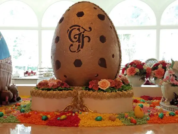 Grand Floridian Unveils Whimsical 2018 Easter Egg Display