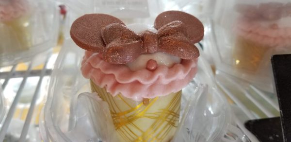 Rose Gold Minnie Ears cupcake