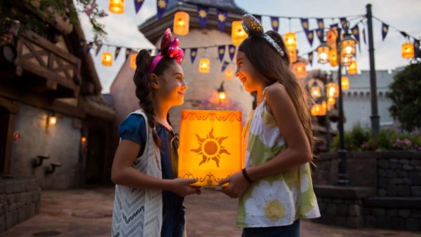 New PhotoPass Props Bring More Magic to Your Disney Vacation
