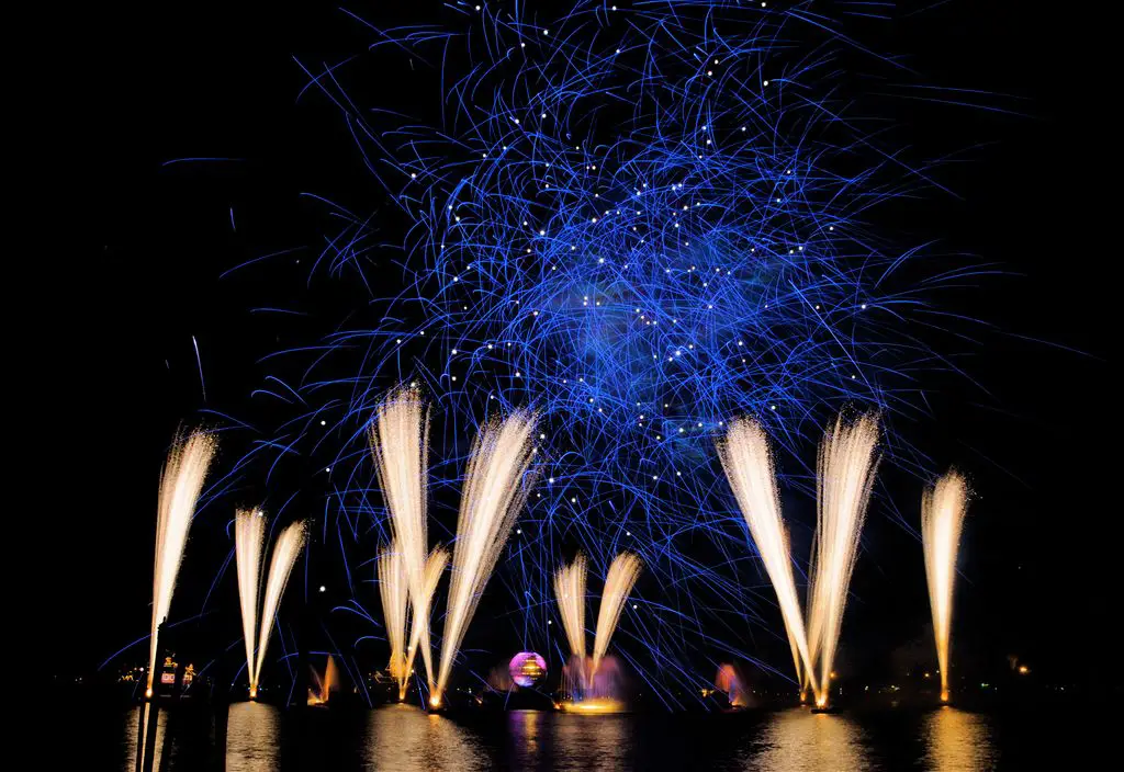 Finding the best viewing spot for IllumiNations | Chip and Company