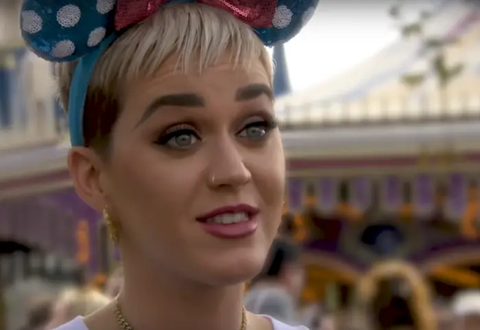 Katy Perry Pays a Visit to Disney World and Talks American Idol ...